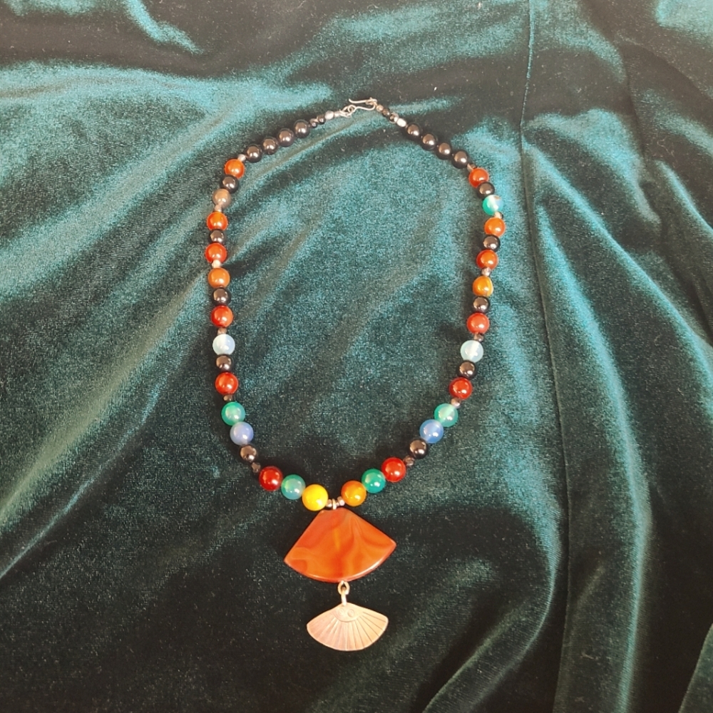 Natural stone 18" necklace